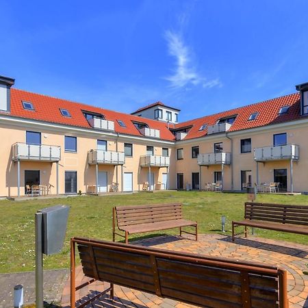 Peenemuende, Seglerhafen St Schoner 7, 13, 14 Exterior photo