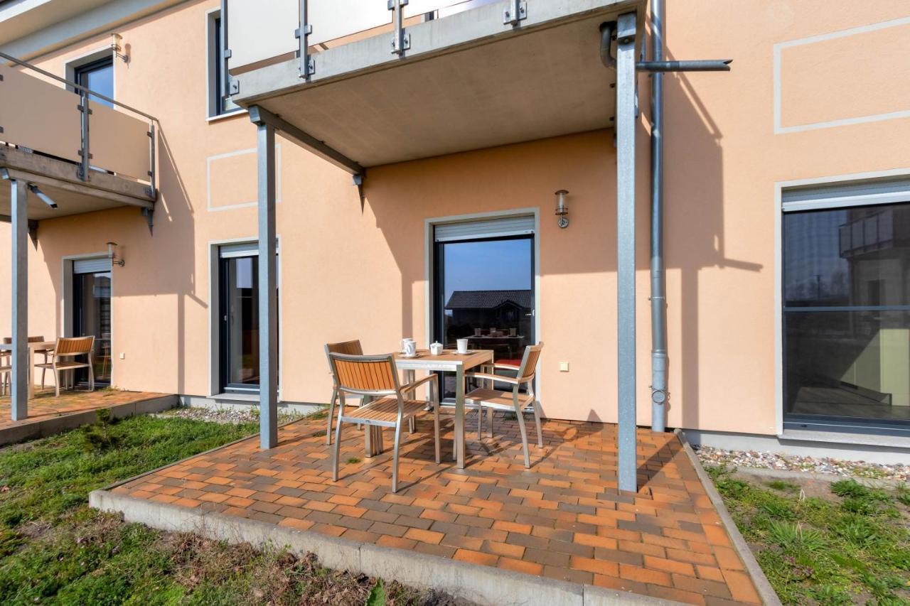 Peenemuende, Seglerhafen St Schoner 7, 13, 14 Exterior photo